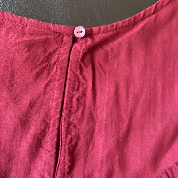 Red Top - Picture 4 of 4